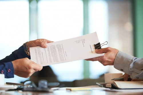 Expert in contract negotiation and drafting in Casablanca